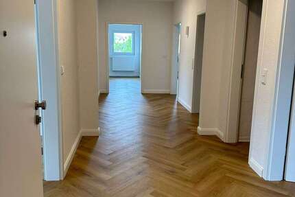 Wohnung zum Mieten in Rheda-Wiedenbrück 1.110 € 162 m² 5 zimmer