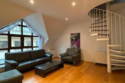 PAUSCHALMIETE! Möblierte 3-Zimmer-Maisonette-Wohnung in Altstadt Lage