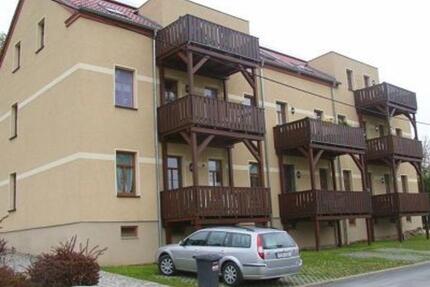 Wohnung Reichenbach im Vogtland - 3 Zimmer, 71 m&sup2;, 425&euro; | Angebot:24785592