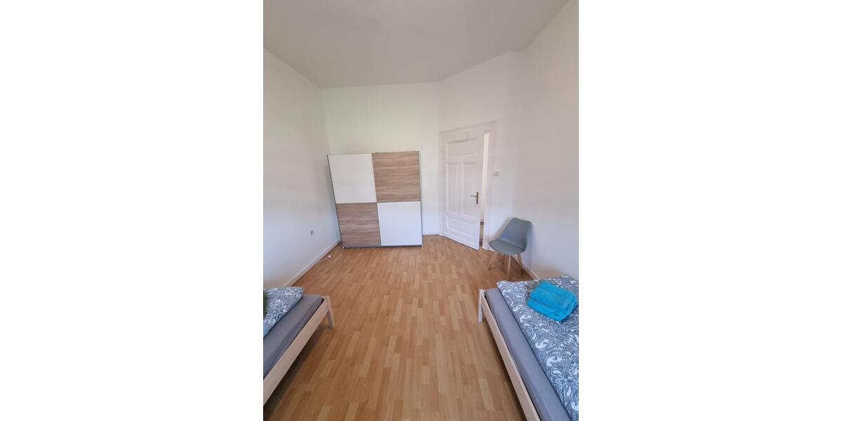 Wohnen auf Zeit Plettenberg - 4 Zimmer, 100 m&sup2;, 12&euro; | Angebot:24408848