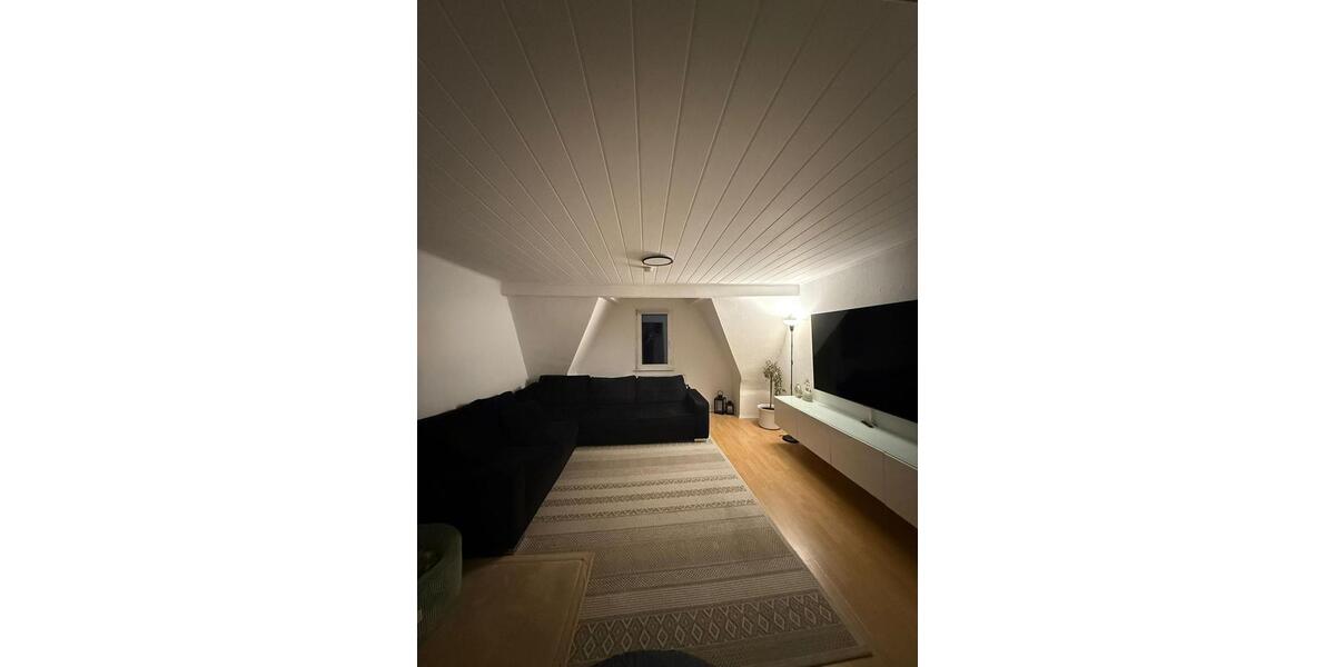 Dachgeschoßwohnung Solingen Ohligs - 3 Zimmer, 93 m&sup2;, 1.160&euro; | Angebot:26033785