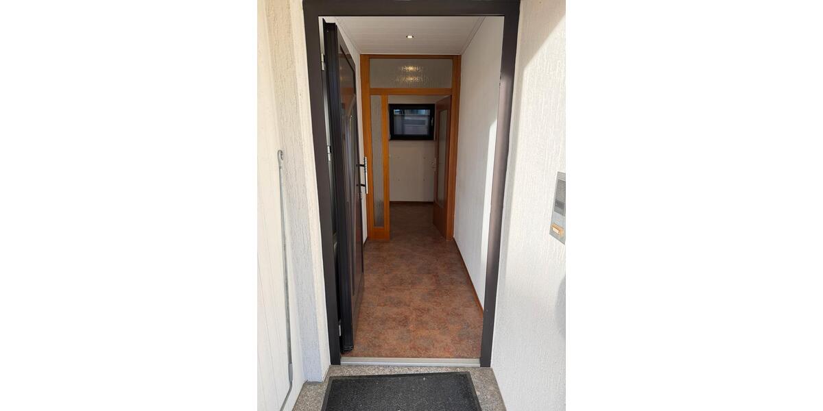 Etagenwohnung Eschenburg - 3 Zimmer, 90 m&sup2;, 950&euro; | Angebot:26396308