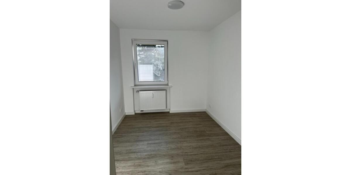 Etagenwohnung Südliches Anhalt - 3 Zimmer, 64 m&sup2;, 539&euro; | Angebot:24662534