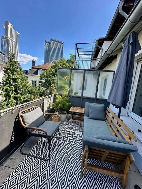 Wohnung zum Mieten in Frankfurt am Main 1.950 € 90 m²