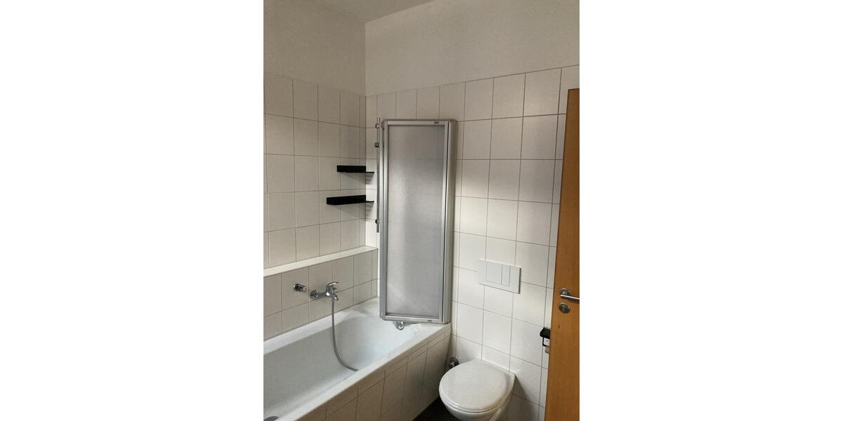 Etagenwohnung Dannenberg (Elbe) - 3 Zimmer, 120 m&sup2;, 900&euro; | Angebot:26422288
