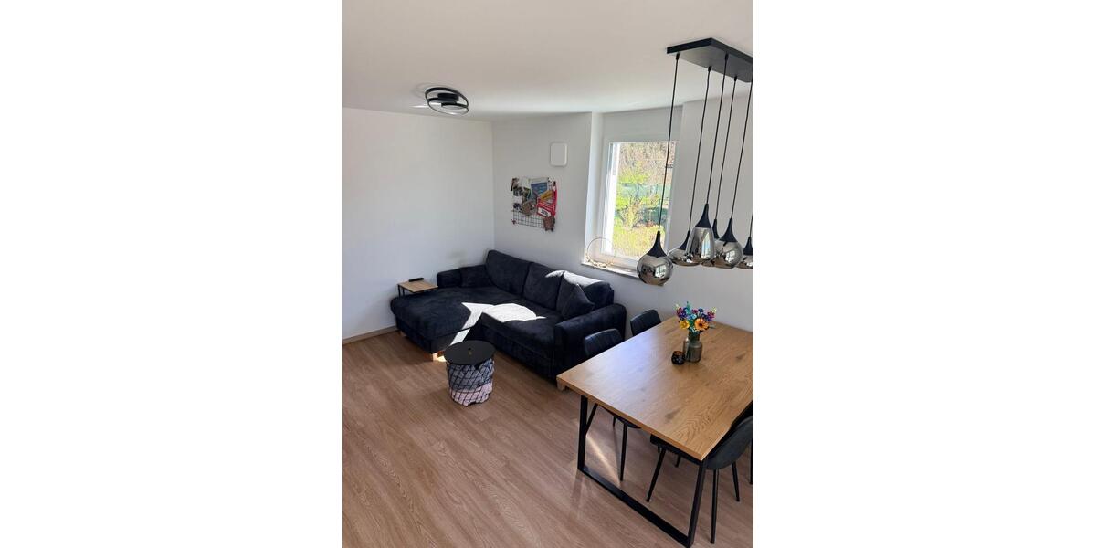 Erdgeschoßwohnung Altenstadt an der Waldnaab - 3 Zimmer, 72 m&sup2;, 990&euro; | Angebot:26350205