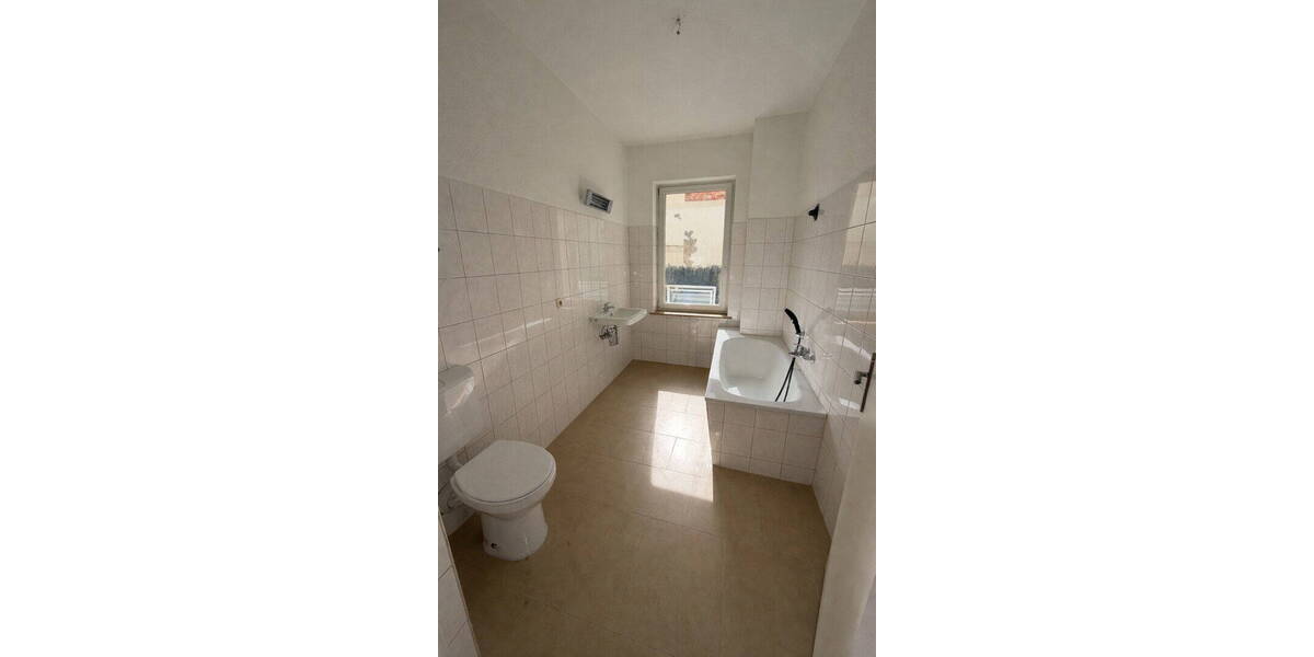 Etagenwohnung Dessau-Roßlau Roßlau - 2 Zimmer, 59 m&sup2;, 443&euro; | Angebot:26040846