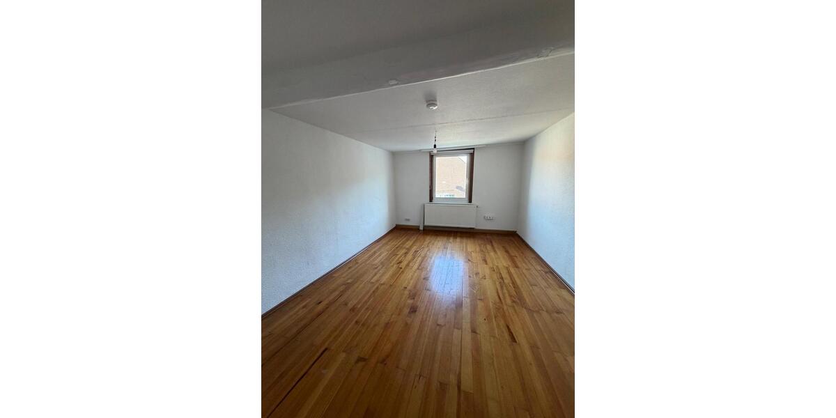 Etagenwohnung Gernsbach - 5 Zimmer, 145 m&sup2;, 1.740&euro; | Angebot:26235948