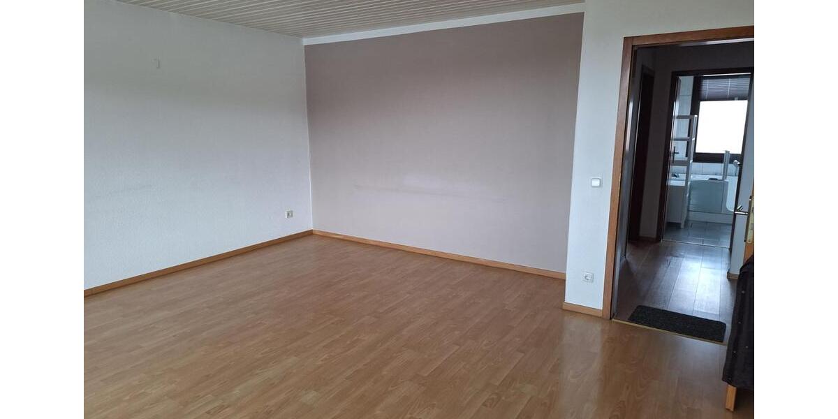 Etagenwohnung Bovenden - 3 Zimmer, 74 m&sup2;, 720&euro; | Angebot:26024222