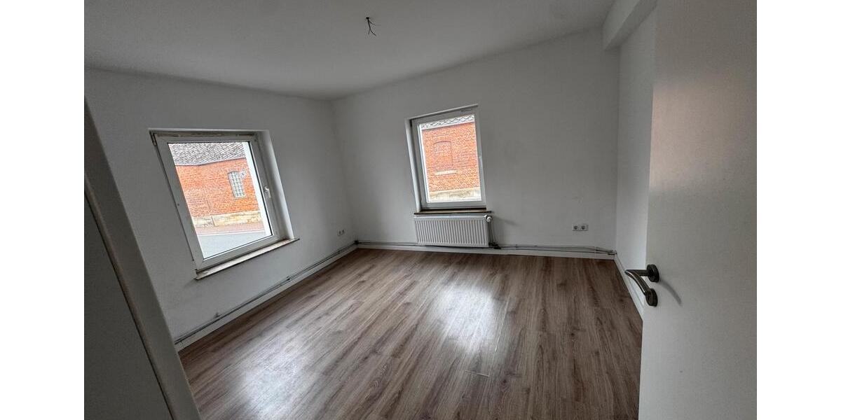 Erdgeschoßwohnung Hessisch Oldendorf - 3 Zimmer, 70 m&sup2;, 600&euro; | Angebot:25948821