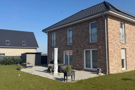 Haus Börnsen - 7 Zimmer, 165 m&sup2;, 2.310&euro; | Angebot:26517065
