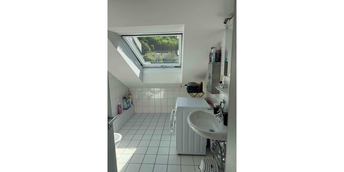 Dachgeschoßwohnung Klingenberg am Main - 3 Zimmer, 75 m&sup2;, 650&euro; | Angebot:26381386