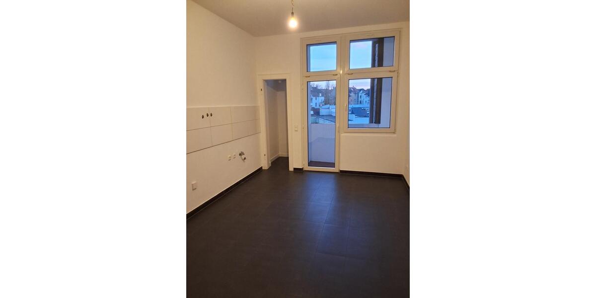 Etagenwohnung Duisburg Duisburg-Mitte - 5 Zimmer, 155 m&sup2;, 1.130&euro; | Angebot:23877166