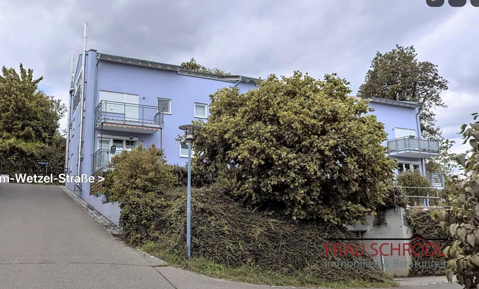 Ruhige 2-Zimmer-Wohnung mit Terrasse und Aufzug – ideal für Singles oder Senioren Engen-Ballenberg 2 zimmer