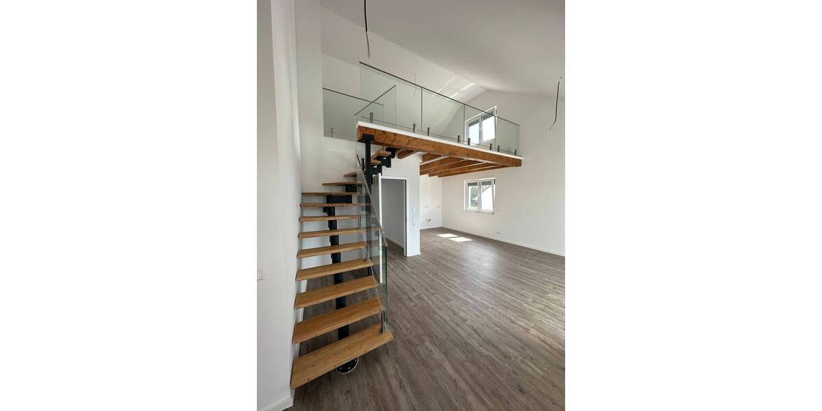 Verfügbar ab sofort - 2,5 Zimmer mit großzügiger Dachterrasse 2 zimmer