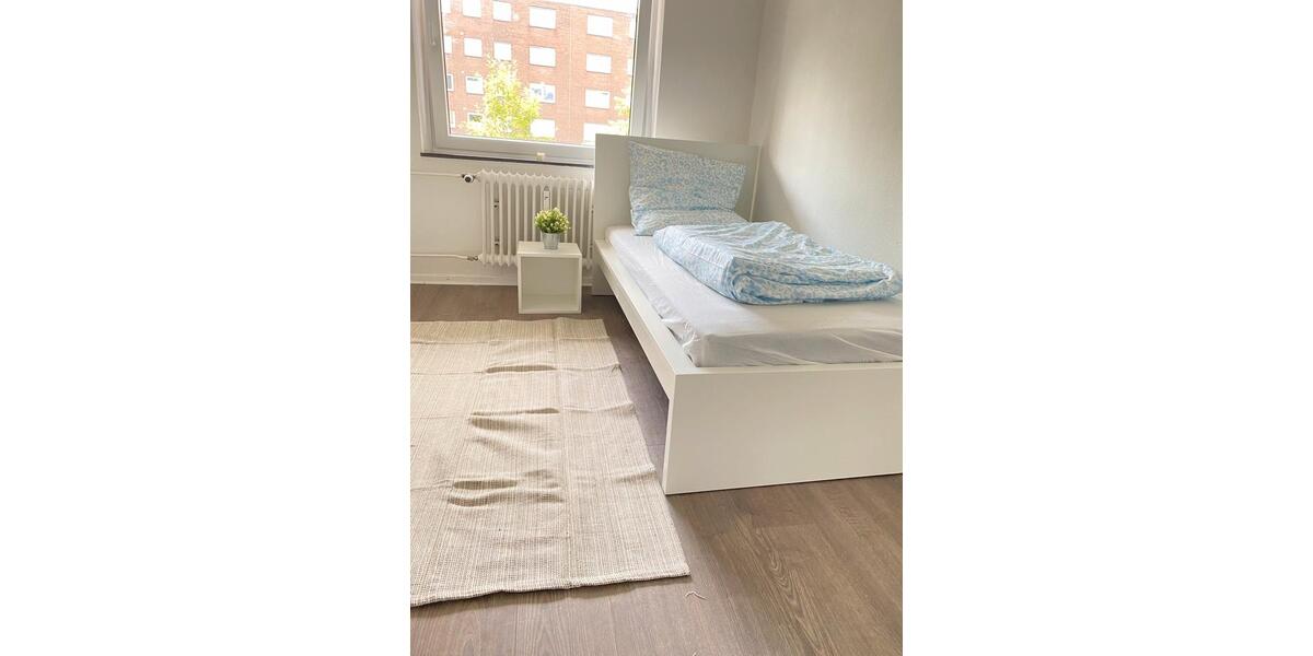 Etagenwohnung Kiel Südfriedhof - 1 Zimmer, 17 m&sup2;, 339&euro; | Angebot:26674795