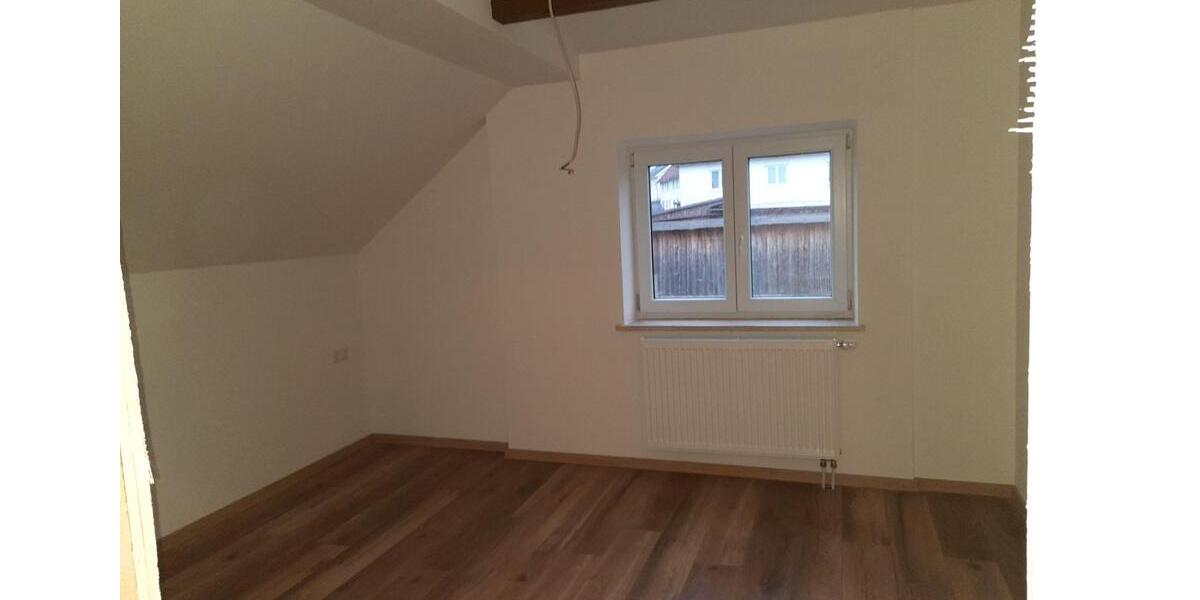 Etagenwohnung Niederrieden - 3 Zimmer, 75 m&sup2;, 718&euro; | Angebot:24851026