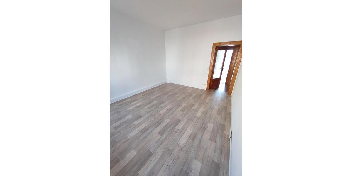 Hochparterre Frankenberg (Sachsen) - 3 Zimmer, 67 m&sup2;, 325&euro; | Angebot:26606768