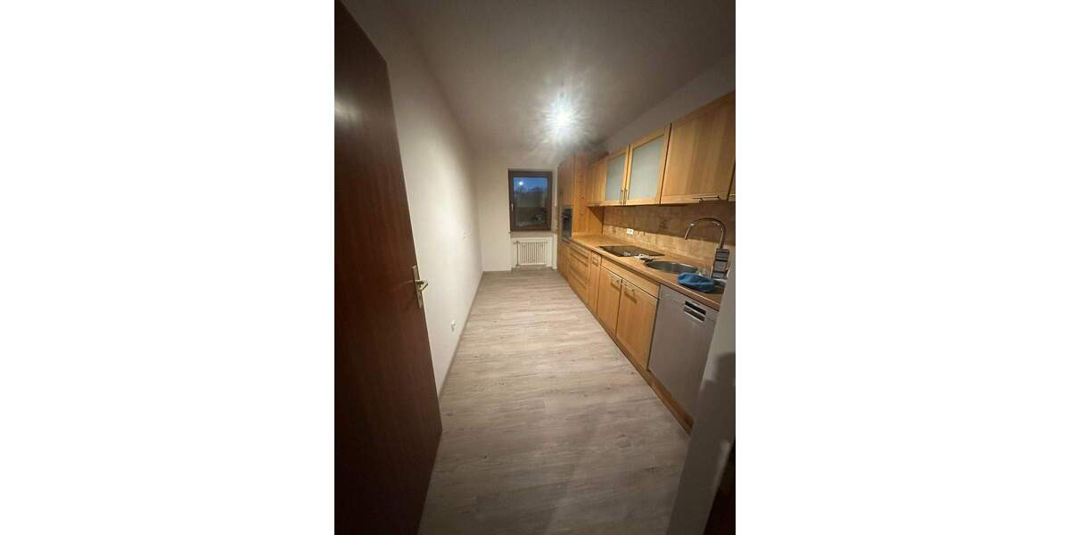 Attraktive neu sanierte 2 ZKB Wohnung mit Einbauküche und Balkon 2 zimmer