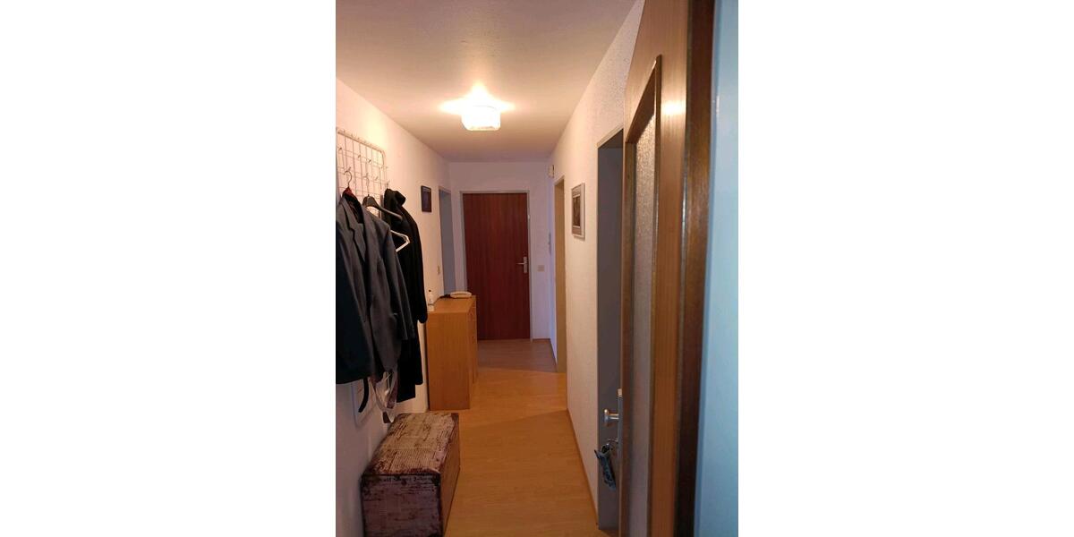 Wohnen auf Zeit Spaichingen - 3 Zimmer, 98 m&sup2;, 1.300&euro; | Angebot:26123165