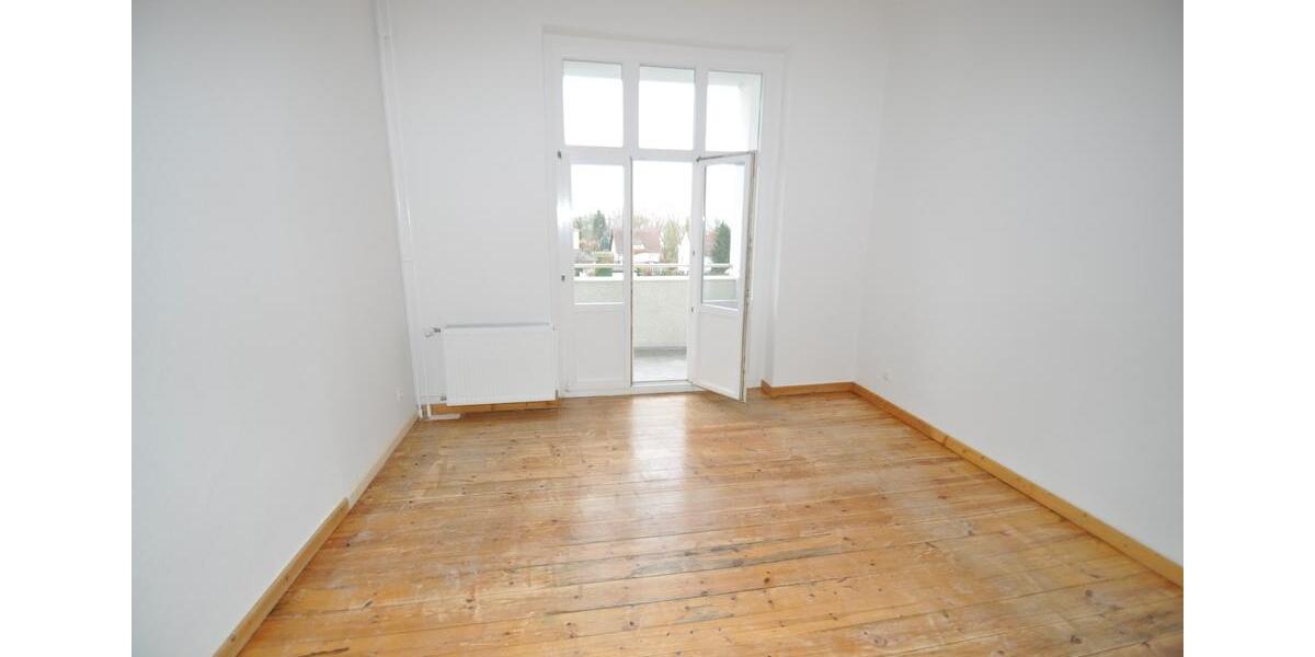 Etagenwohnung Prenzlau - 4 Zimmer, 111 m&sup2;, 1.000&euro; | Angebot:25483984