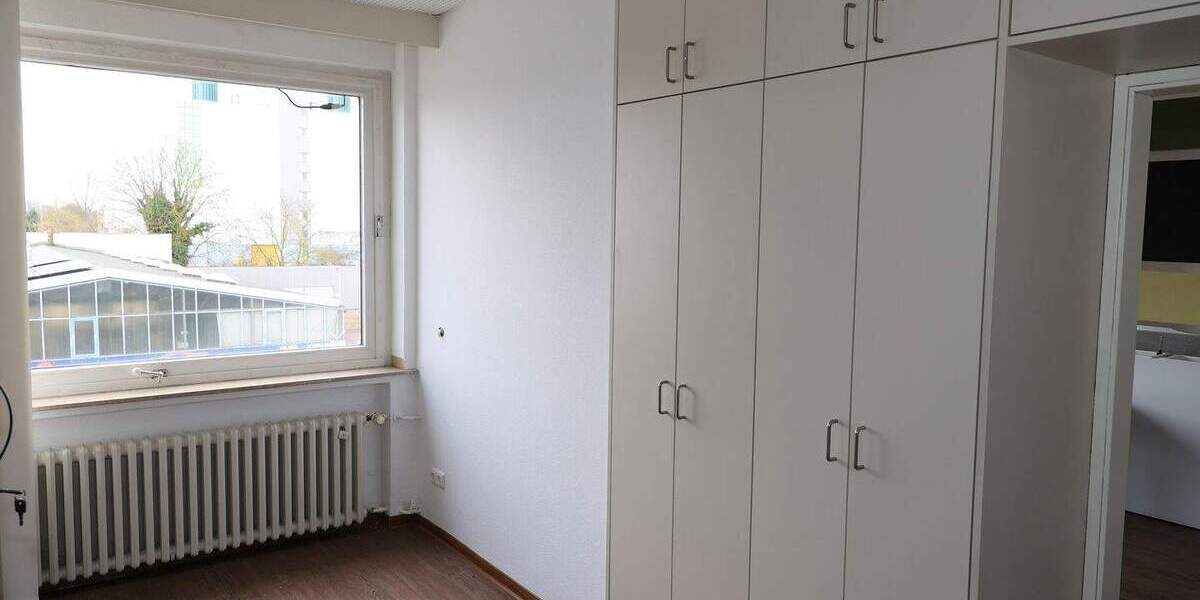 Gewerbeobjekt Duisburg Wanheim-Angerhausen - 6 Zimmer, 203 m&sup2;, 1.712&euro; | Angebot:23940897