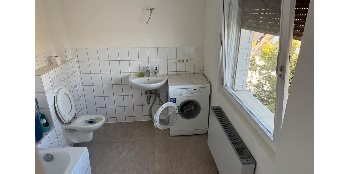 Etagenwohnung Hannover Misburg-Anderten - 3 Zimmer, 90 m&sup2;, 1.400&euro; | Angebot:26449280