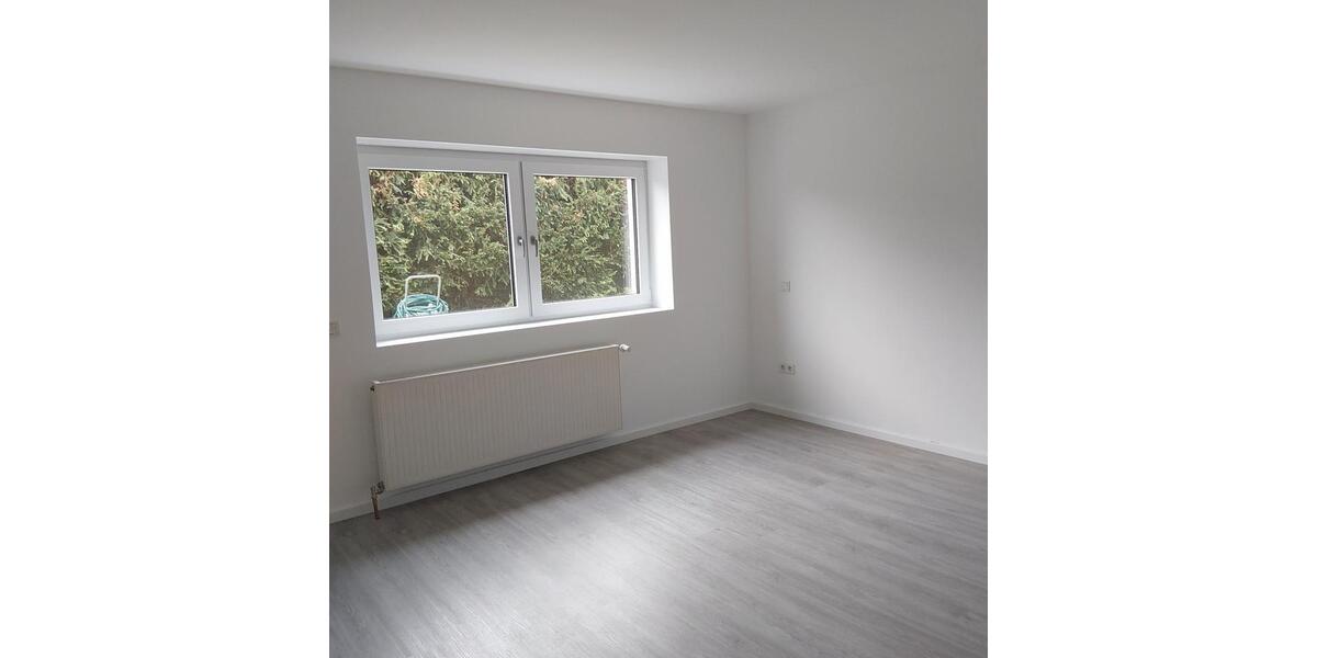Etagenwohnung Idstein - 2 Zimmer, 92 m&sup2;, 1.100&euro; | Angebot:26464494