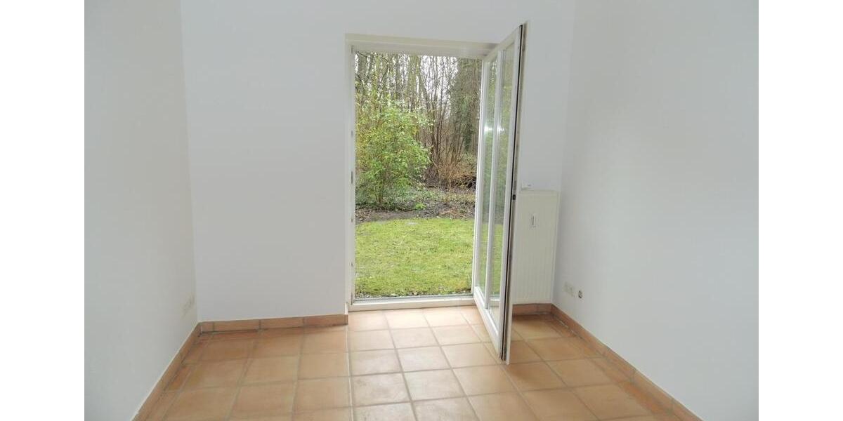 Erdgeschoßwohnung Hamburg Altona - 3 Zimmer, 121 m&sup2;, 2.825&euro; | Angebot:26689190