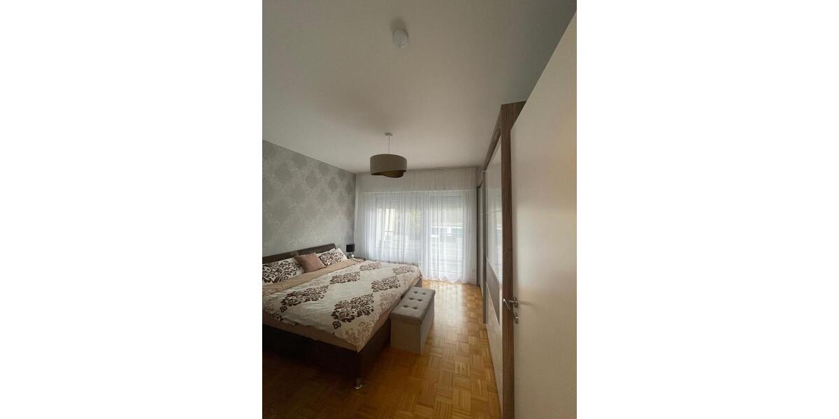 Hochparterre Essen Stadtbezirk IX - 4 Zimmer, 109 m&sup2;, 1.110&euro; | Angebot:25163107