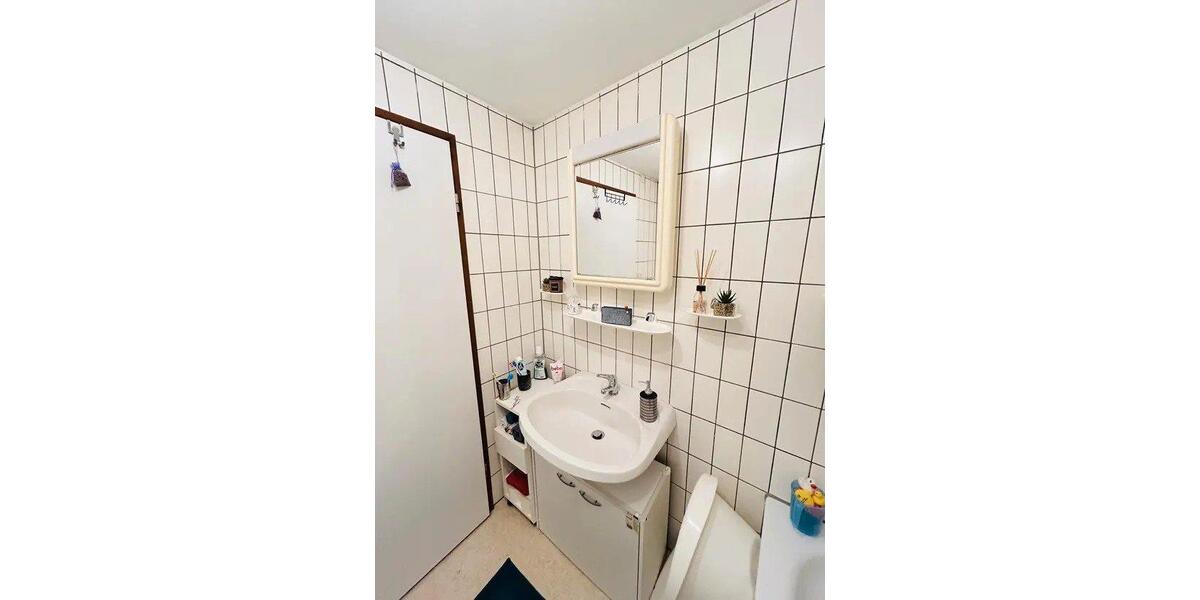Dachgeschoßwohnung Königswinter - 3 Zimmer, 65 m&sup2;, 725&euro; | Angebot:26566409
