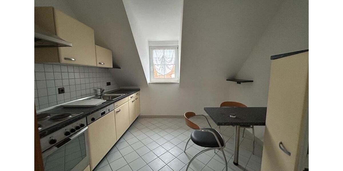 Etagenwohnung Querfurt - 3 Zimmer, 123 m&sup2;, 890&euro; | Angebot:25589515
