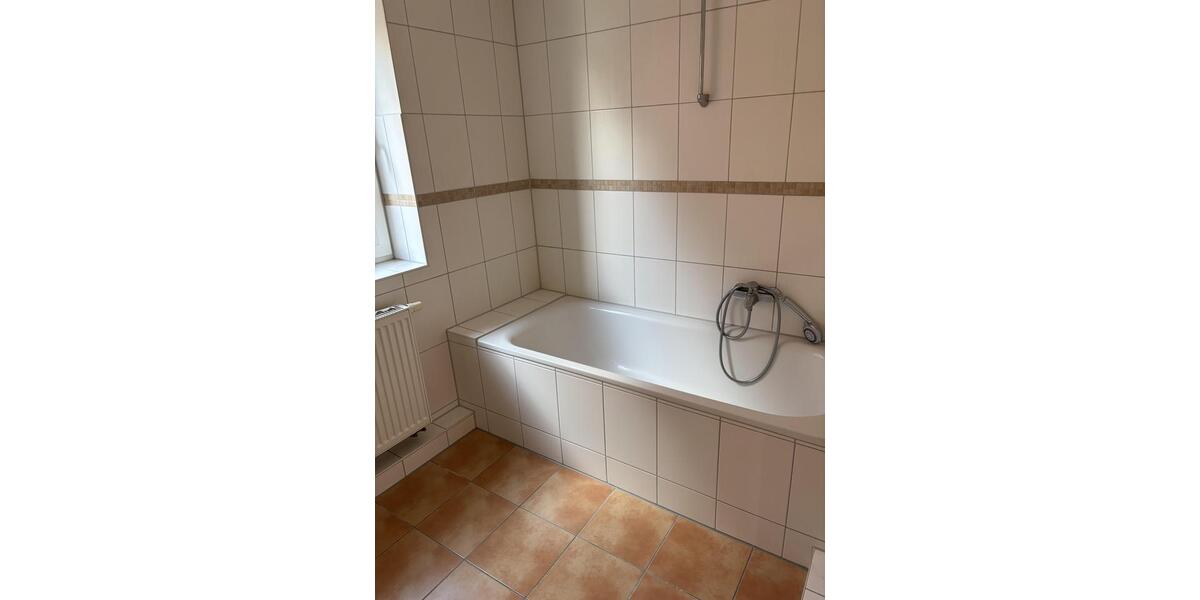 Erdgeschoßwohnung Hamburg Eimsbüttel - 3 Zimmer, 82 m&sup2;, 1.100&euro; | Angebot:26048671