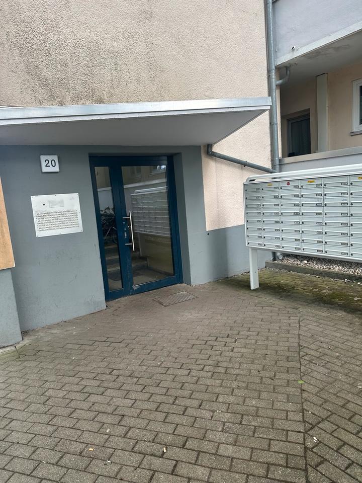 2 Zimmer Wohnung in Neuss Furth zimmer