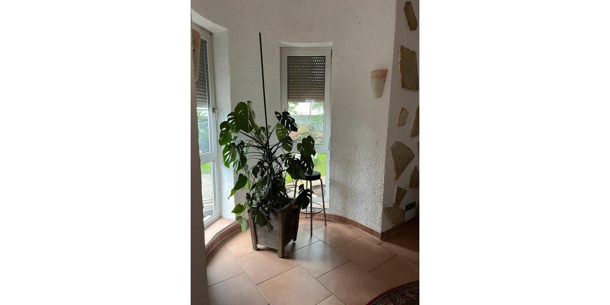 Wohnen auf Zeit Bruchsal - 4 Zimmer, 160 m&sup2;, 495&euro; | Angebot:25088463