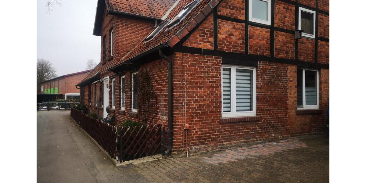 Erdgeschoßwohnung Altenmedingen - 3 Zimmer, 100 m&sup2;, 700&euro; | Angebot:24553009