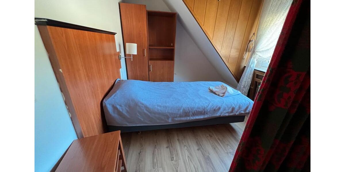 Wohnen auf Zeit Plettenberg - 3 Zimmer, 80 m&sup2;, 105&euro; | Angebot:10682592