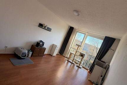 Wohnung Krefeld Stadtmitte - 3 Zimmer, 78 m&sup2;, 710&euro; | Angebot:25739057