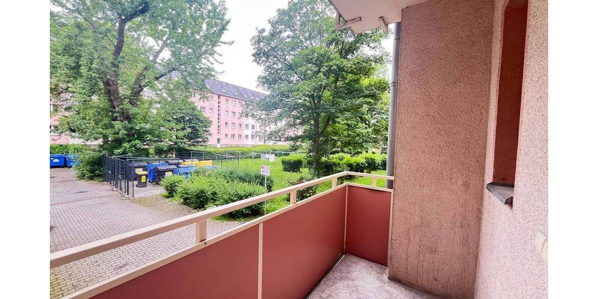 Etagenwohnung Zwickau Pölbitz - 3 Zimmer, 70 m&sup2;, 400&euro; | Angebot:26826635