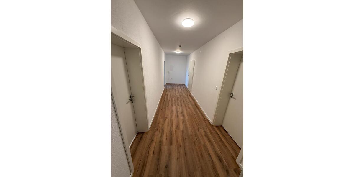 Erdgeschoßwohnung Neuental - 3 Zimmer, 108 m&sup2;, 1.030&euro; | Angebot:25932479