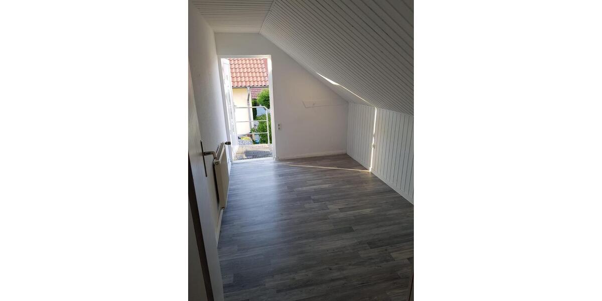 Etagenwohnung Friedland - 2 Zimmer, 115 m&sup2;, 980&euro; | Angebot:25962439