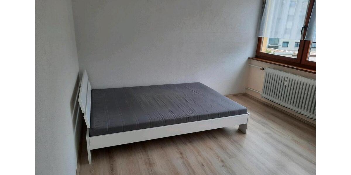 Erdgeschoßwohnung Furtwangen im Schwarzwald - 6 Zimmer, 14 m&sup2;, 350&euro; | Angebot:26267570