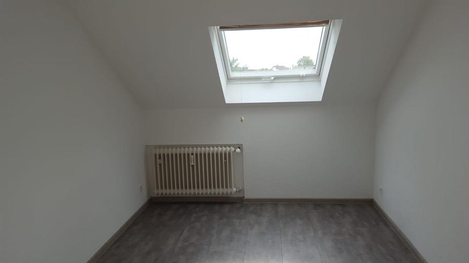 Dachgeschoßwohnung Schifferstadt - 3 Zimmer, 63 m&sup2;, 660&euro; | Angebot:26697689