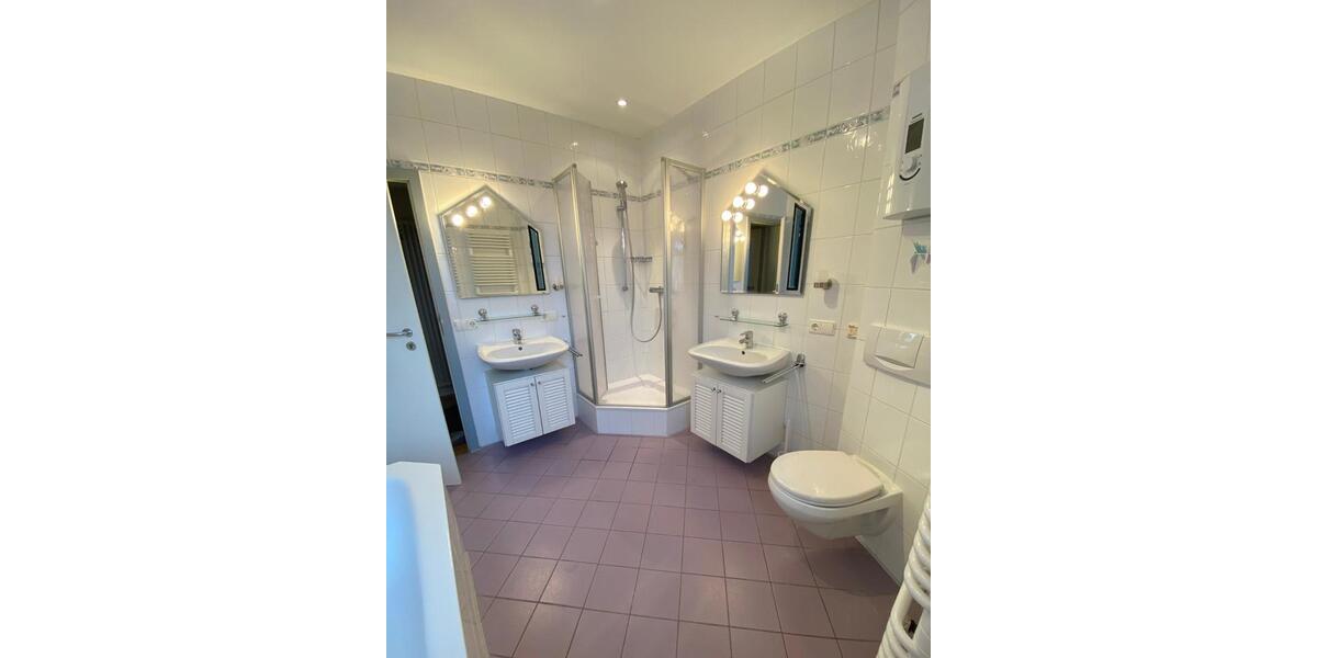 Etagenwohnung Bayreuth City - 3 Zimmer, 110 m&sup2;, 1.100&euro; | Angebot:26238596