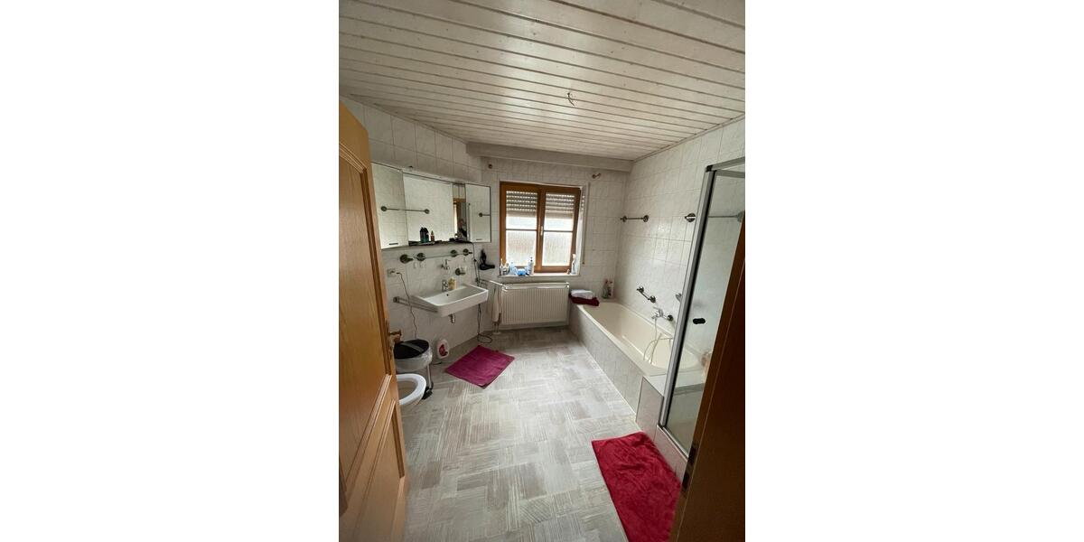 Etagenwohnung Heilbronn Kernstadt - 4 Zimmer, 111 m&sup2;, 1.400&euro; | Angebot:26407597
