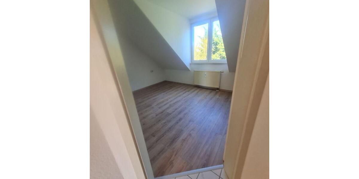 Etagenwohnung Coswig (Anhalt) - 2 Zimmer, 45 m&sup2;, 327&euro; | Angebot:26581922