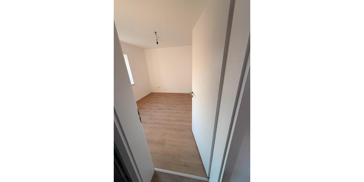 Doppelhaushälfte Burgau - 5 Zimmer, 135 m&sup2;, 1.490&euro; | Angebot:26383338