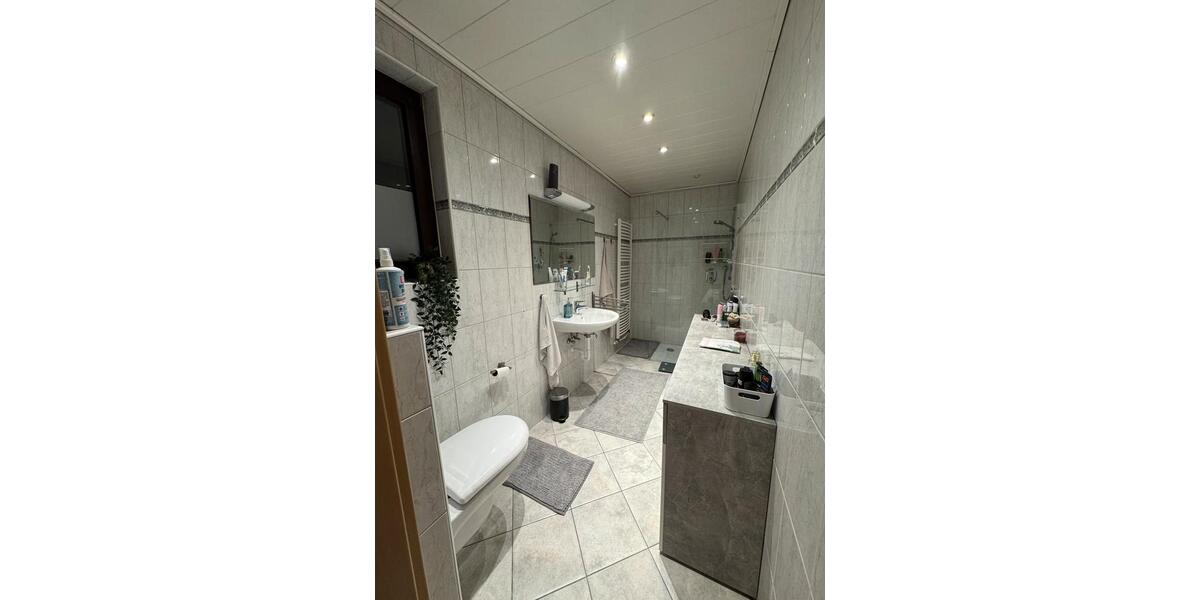 Wohnen auf Zeit Oldenburg Eversten - 6 Zimmer, 170 m&sup2;, 333&euro; | Angebot:25646036