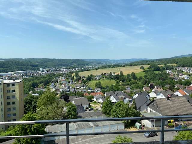 Etagenwohnung Kreuztal Buschhütten - 3 Zimmer, 79 m&sup2;, 550&euro; | Angebot:26803830