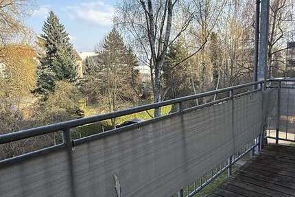 Wohnung Zwickau Pölbitz - 3 Zimmer, 71 m&sup2;, 449&euro; | Angebot:26835643